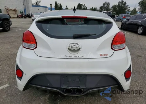 2016 Hyundai Veloster Turbo z USA, uszkodzony, nr VIN KMHTC6AE3GU271036